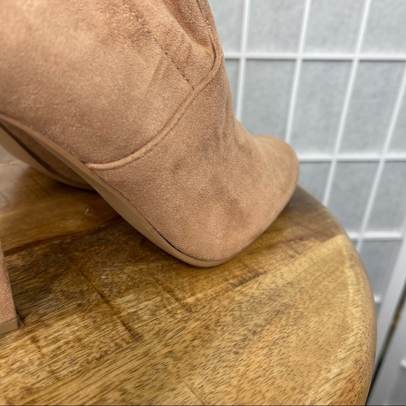 Steve Madden Women’s Sock Ankle Boots - Picture 2 of 7